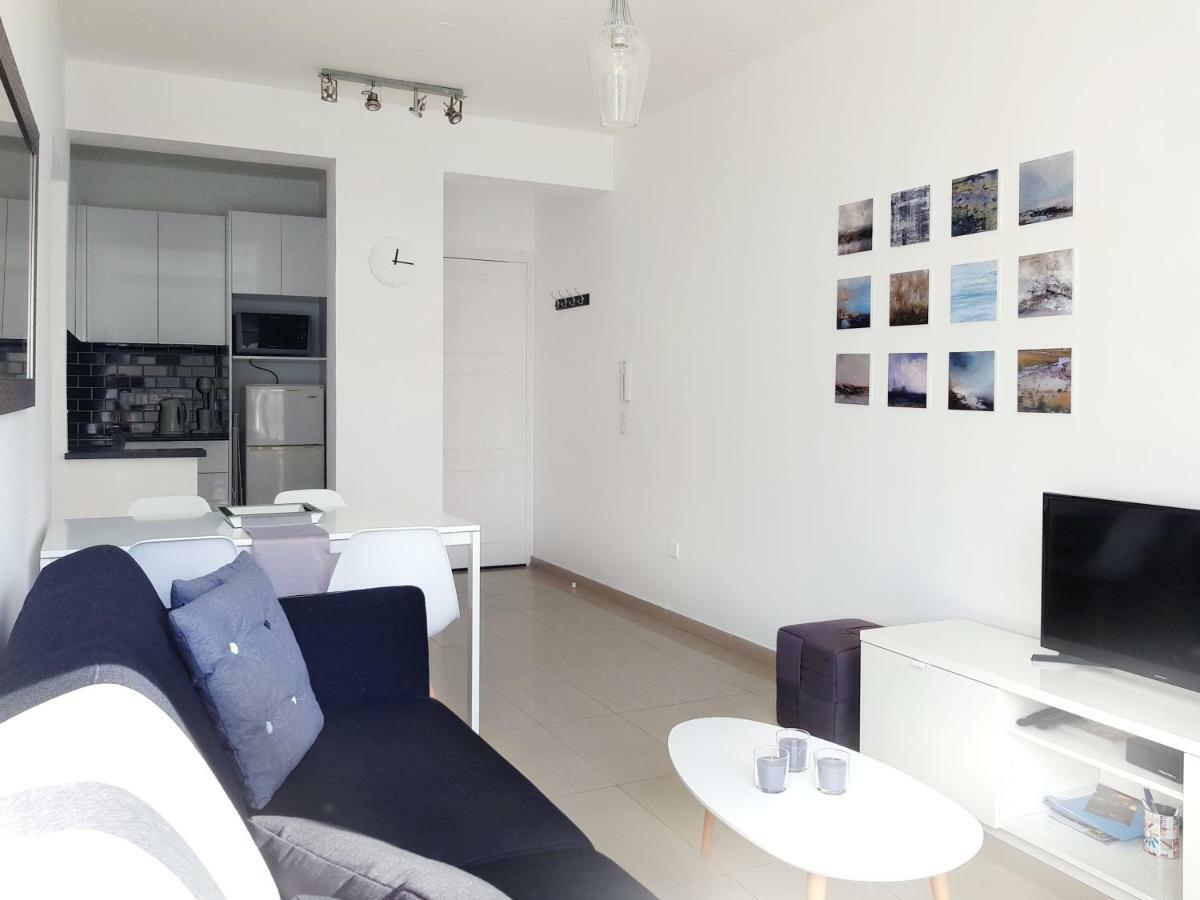 City Pearl - Modern 2 Bed Sea View Apt In City Centre Limassol Ngoại thất bức ảnh