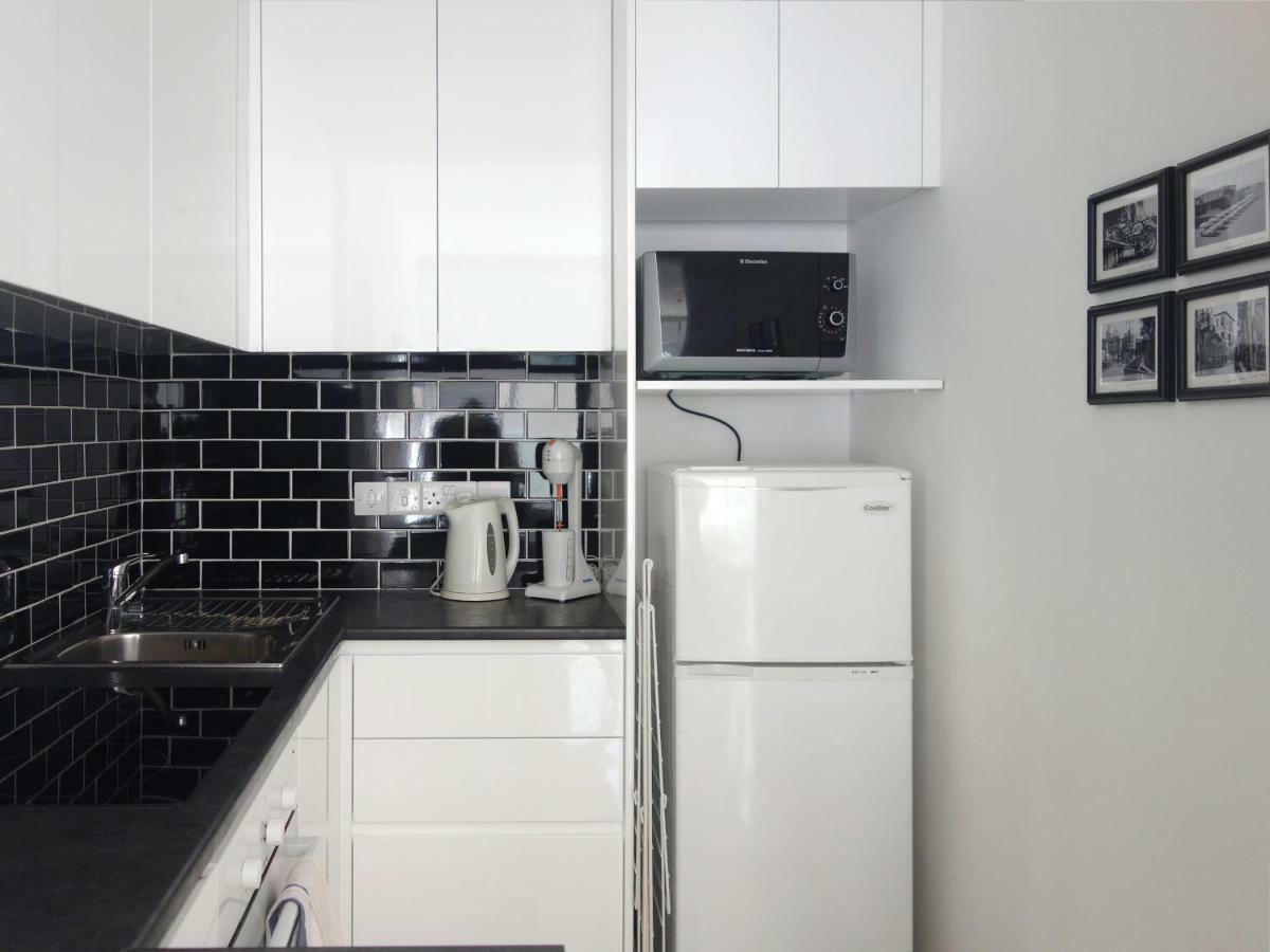 City Pearl - Modern 2 Bed Sea View Apt In City Centre Limassol Ngoại thất bức ảnh